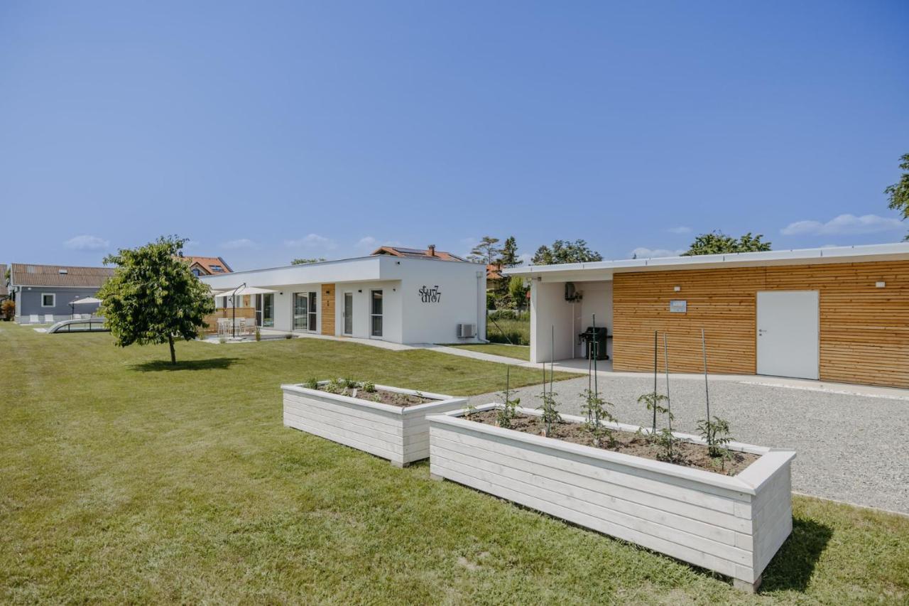 Studio 777 Apartments Ильмиц Экстерьер фото